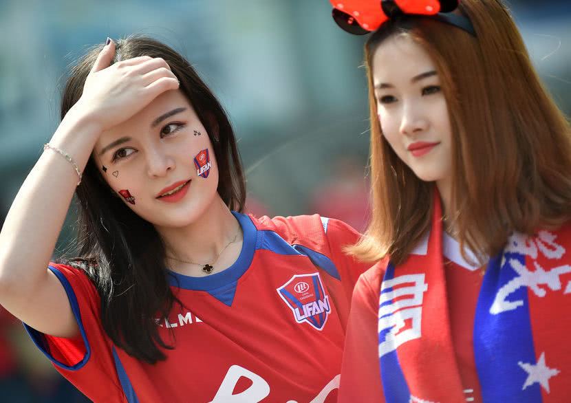 阿斯顿维拉训练开放日，国际比赛日完成体检引欢呼，中超在即，数据趋势出现新变化的简单介绍